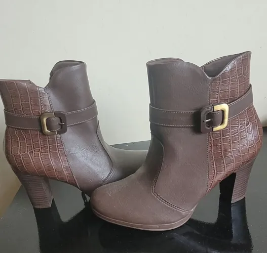 Vendo Bota Picadily