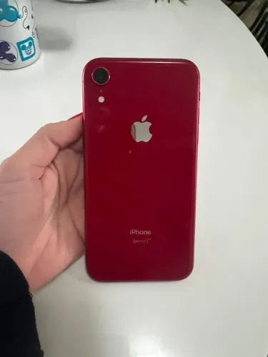 iPhone XR Vermelho em ótimo estado