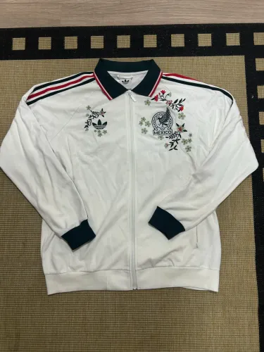 Jaqueta Adidas México Original Com Bordado Floral
