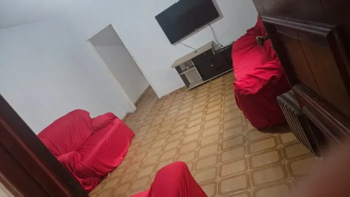 Aluga-se vaga no quarto duplo para estudantes masculinos