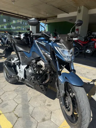 Moto Cb300F 2025