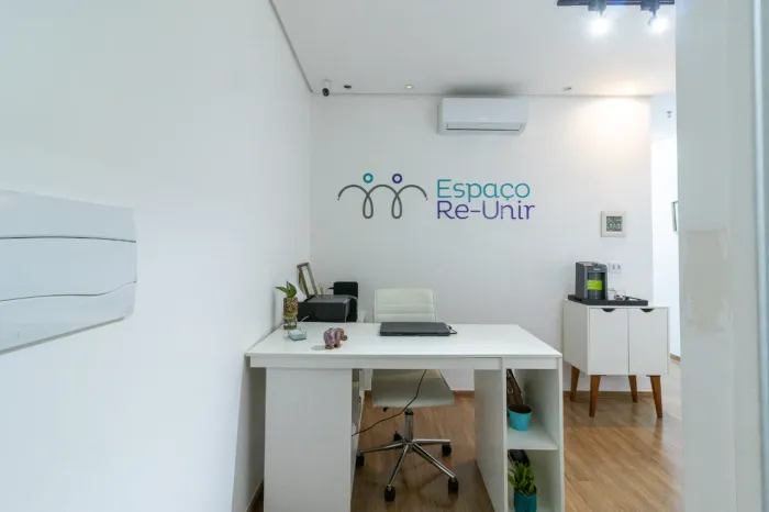 Conjunto comercial para venda em Limão, 64m²