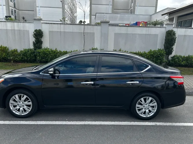 Nissan Sentra SL 2.0/ 2.0 Flex Fuel 16V Aut. 2014