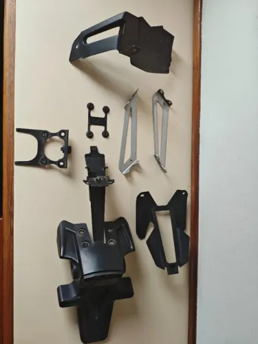 Suporte de placa - rabeta original MT 07