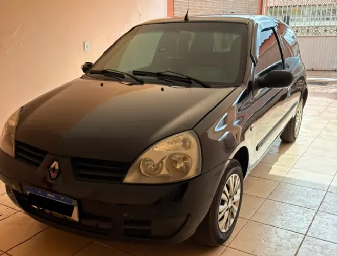 Renault Clio Hi-flex 1.0 16V 3P 2011
