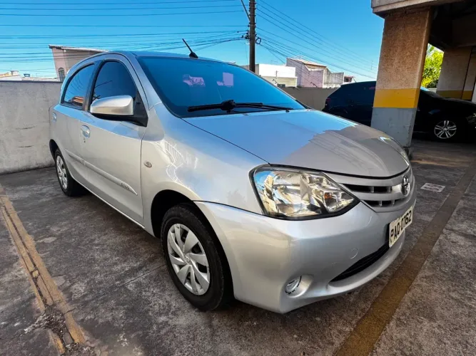 Toyota Etios XS 1.5 Flex 16V 5P Aut. 2017