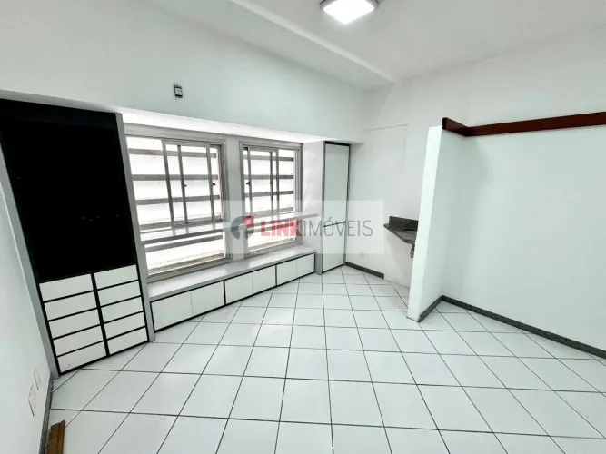 sala para alugar no edifício Empire Center em Santa Lúcia