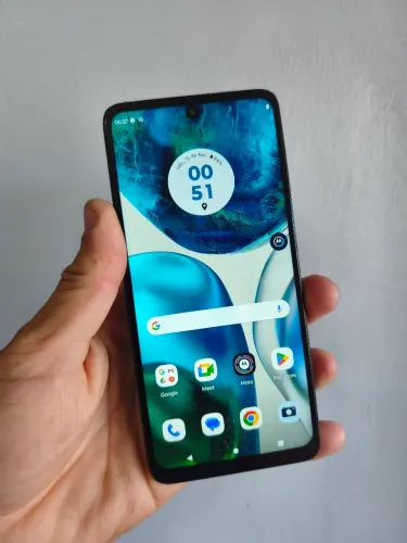 Moto G52