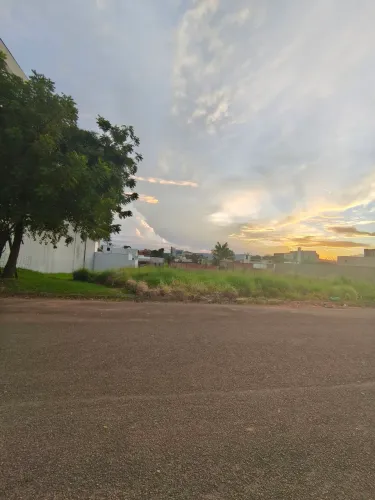 LOTE À VENDA - NOVA CARAJÁS ? RUA 20
