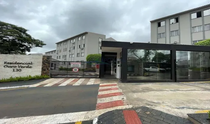 Apartamento com 3 dormitórios para alugar, 70 m² por R$ 1.450,00/mês - Jardim Santa Cruz -