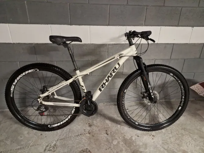 Bike aros 29 (quadro/15), c/21 velocidades. 