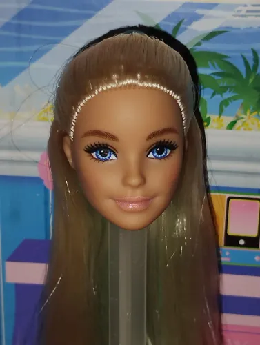 Cabeça da Barbie Extra 16
