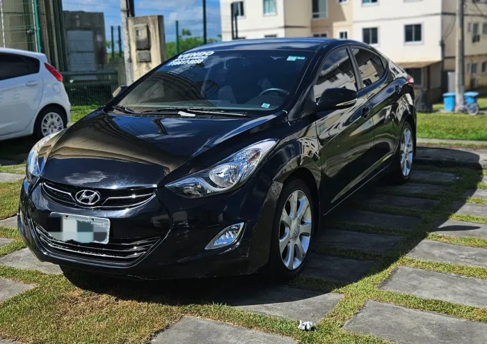 Hyundai Elantra GLS 1.8 16V Aut. 2012