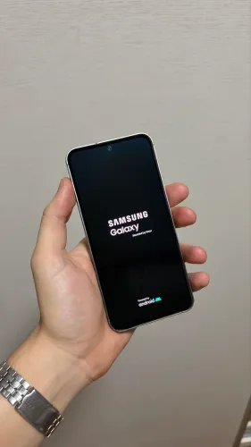 Samsung Galaxy S23 FE | Bateria Boa | Precisa Trocar Tela e Tampa