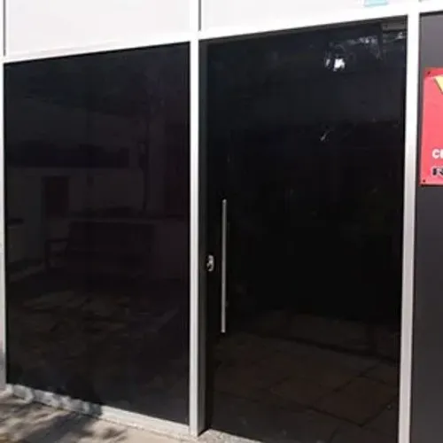 Película Insulfilm para portas e janelas de vidro