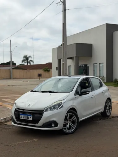 Peugeot 208 GT 1.6 THP Flex 16V 5P Mec. 2017