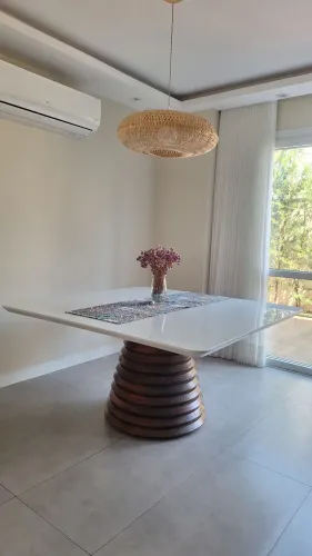 Mesa de jantar 8 lugares