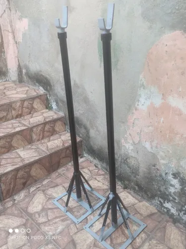 VENDO SUPORTE DE AGACHAMENTO RESISTENTE, ROBUSTO