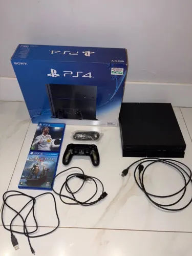PS4 FAT 500GB + God of War + FIFA 18 | Completo e Conservado