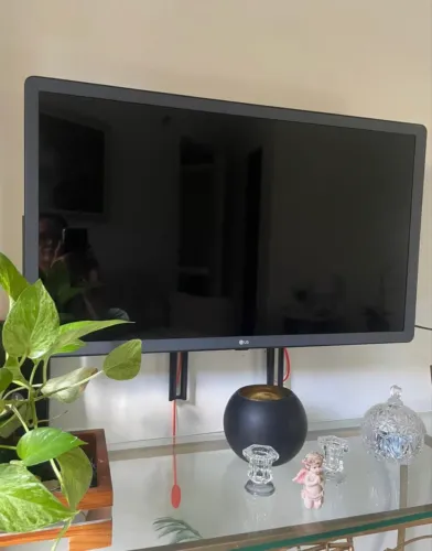 TV 32? LG com controle.
