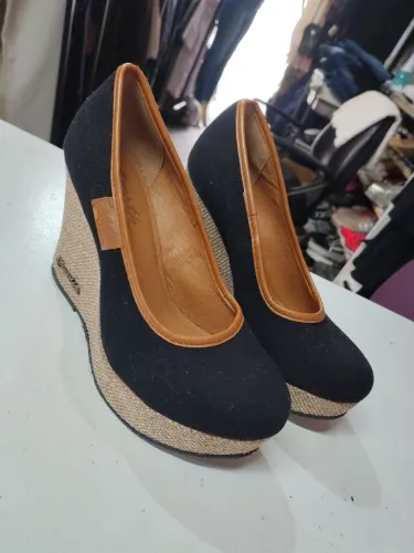Sapato Anabela sarja preto n36