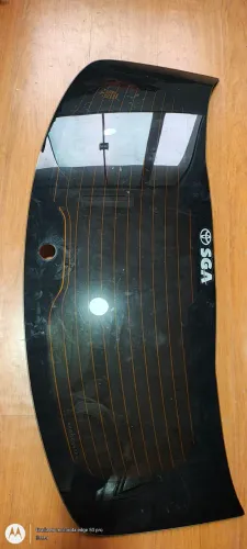 Vidro tampa mala corolla cross