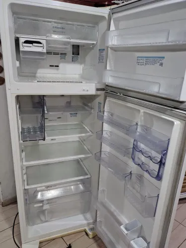 Geladeira Eletrolux duplex