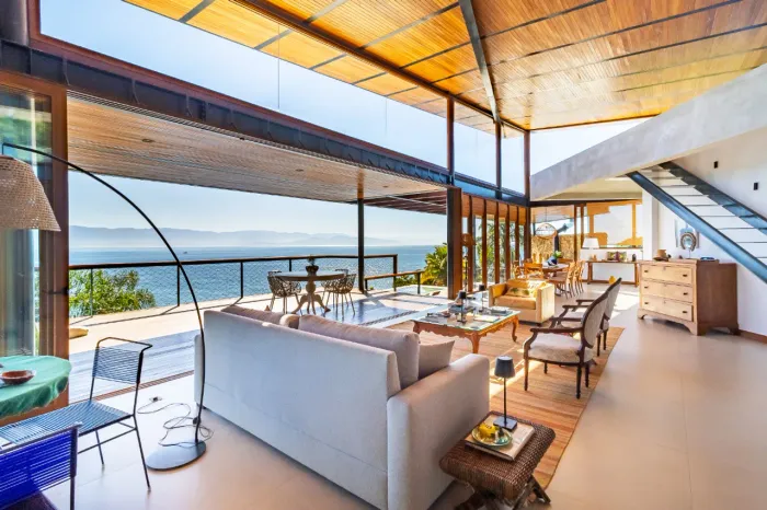 Casa no condomínio Condominio Residencial Praia de Pacuiba para venda com 5 quartos, sendo