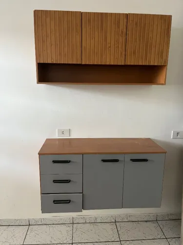 armário de cozinha pequeno 