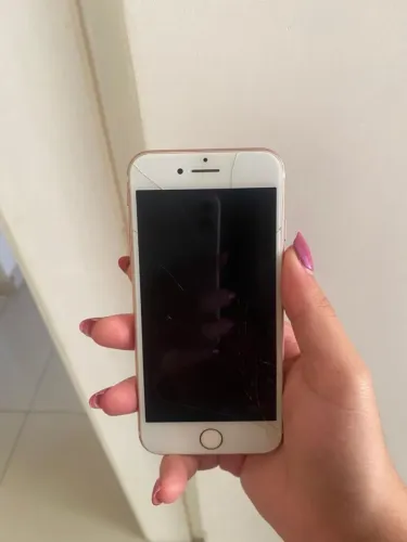 IPhone 7 sem gaveta chip