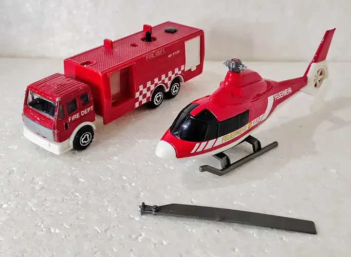 Lote Bombeiros - Caminhão + Helicóptero