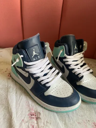 Tênis air Jordan 1 mid original 