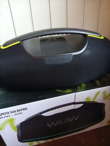 Caixa de som waaw hyperboom 1000