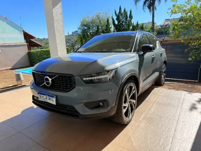 Volvo XC40 XC 40 T-5 Híbrido R-design 1.5 262cv FWD 2020