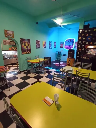 Vendo Hamburgueria Temática no centro de Viamão