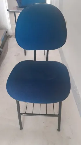 Cadeira Palito Estofada Azul | R$ 50 | 10+ Unidades por R$ 30