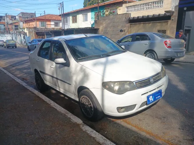 Fiat Siena HLX 1.8 MPI Flex 8V 4P 2007
