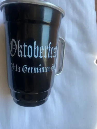 Caneca Oktoberfest vila germânica + tirante