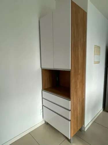 Armário Paneleiro c/ Nicho p Microondas