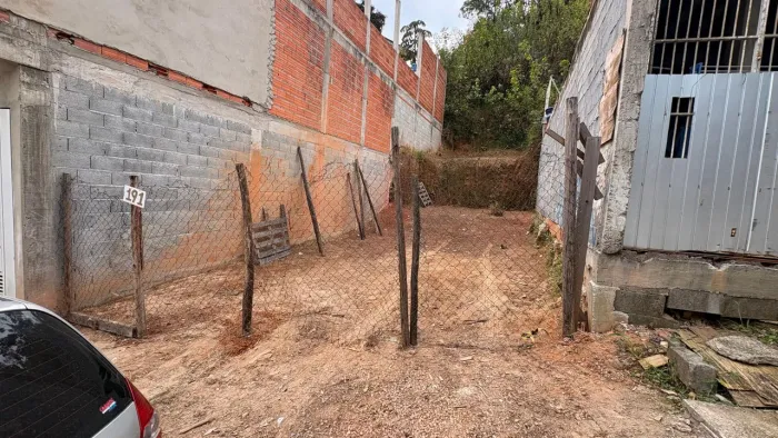 Vende-se ou troca-se terreno em barueri por casa em Barueri