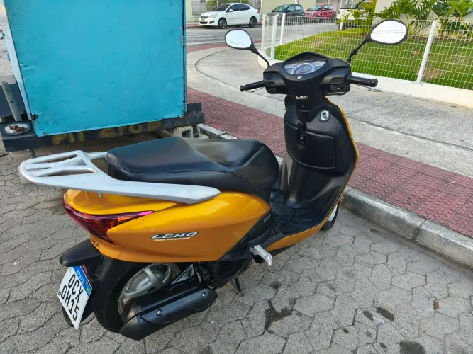 Moto Lead Honda