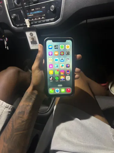 iPhone 11 