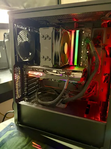 PC Gamer i5-11400F + MSI GTX 1660 Super 6GB + 16GB RAM + Monitor Benq Zowie 144hz