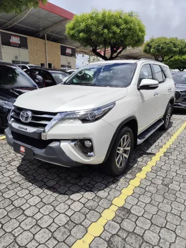 Toyota Hilux SW4 SRX 4X4 2.8 TDI 16V Dies. Aut. 2017