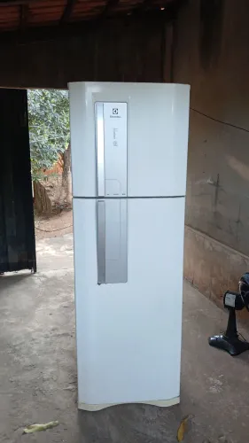 Geladeira frosfrer