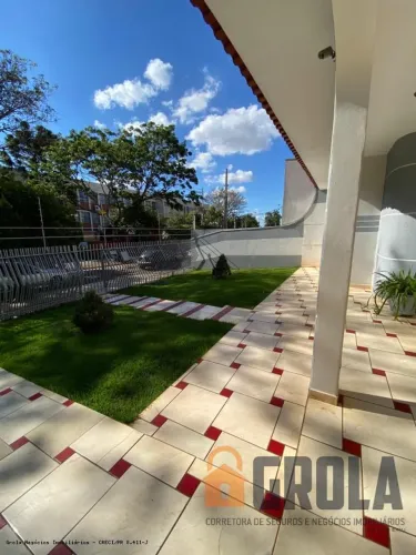 Casa para Venda em Campo Mourão, Centro, 4 dormitórios, 1 suíte, 2 banheiros, 3 vagas