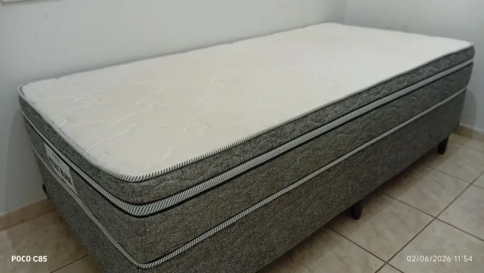 Cama solteirão 