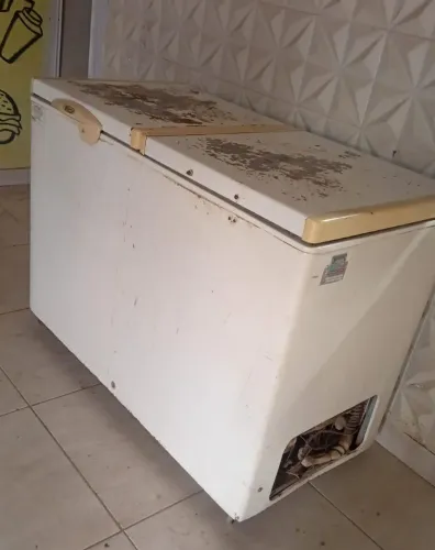 Vendo freezer 2 tampa horizontal