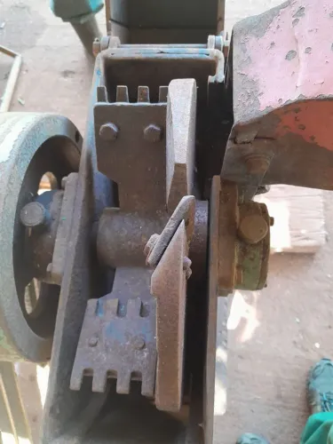 TRITURADOR MILHO,FORRAGEIRO NOGUEIRA,USADO MOTOR KOHLBACH 10 HP USADO