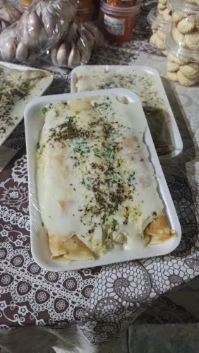 Panquecas de Carne com Molho Branco 